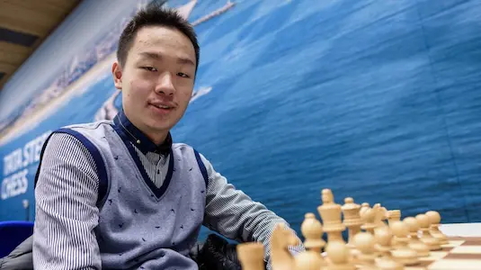 Wei Yi chess Piece coordination